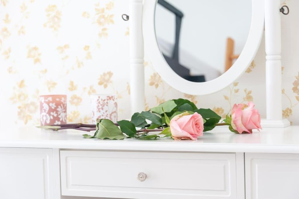 Luxury 3bedrs 2baths By Old Town Square Appartement