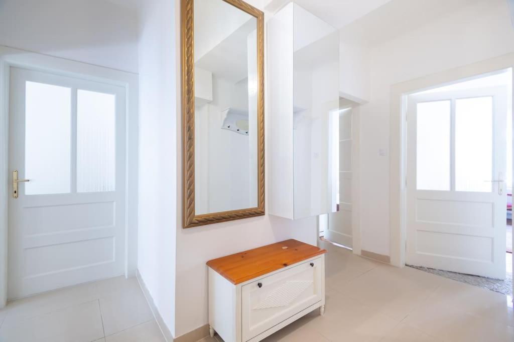 Luxury 3bedrs 2baths By Old Town Square * Prague