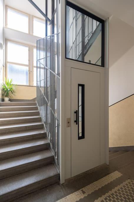 Luxury 3bedrs 2baths By Old Town Square * Prague
